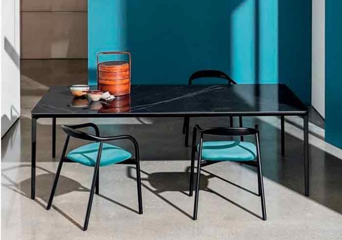 Selecting the ideal dining table for your home